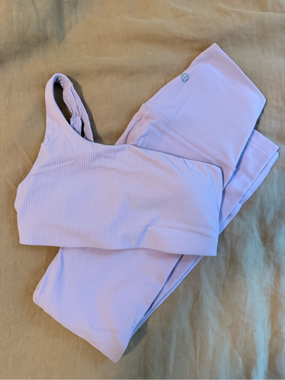 lululemon set perfect condition size 4 leggings